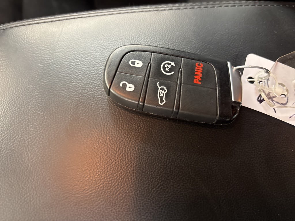 Thumbnail: 2018 Dodge Durango - 17