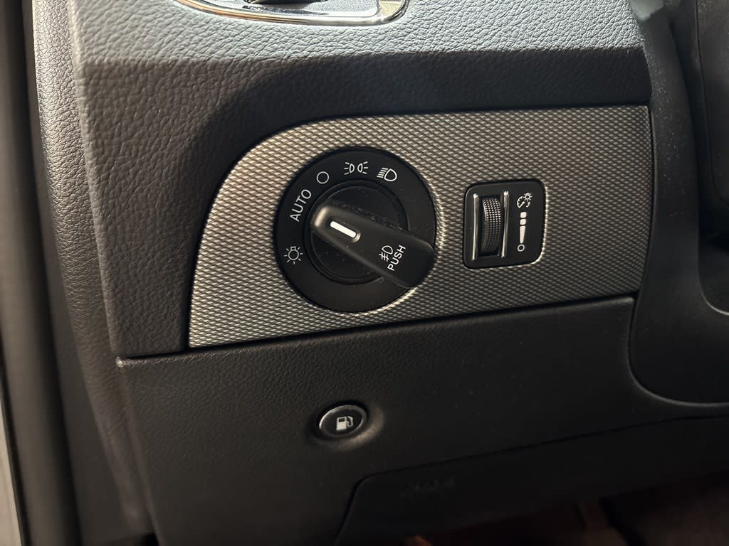 Thumbnail: 2018 Dodge Durango - 23