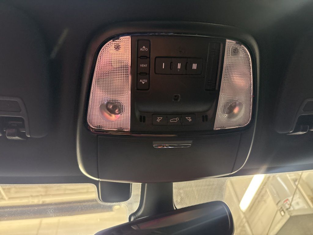 Thumbnail: 2025 Dodge Durango - 27