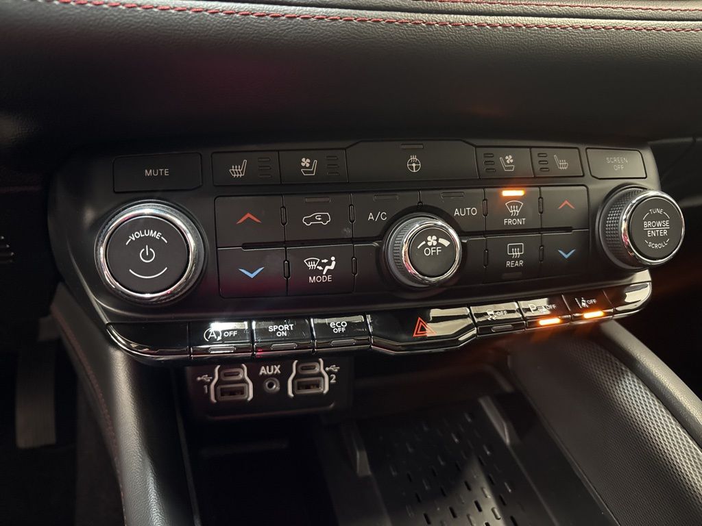 Thumbnail: 2025 Dodge Durango - 30