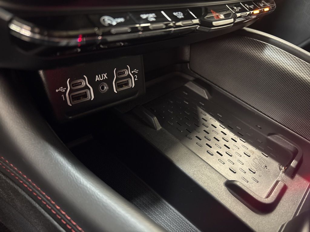 Thumbnail: 2025 Dodge Durango - 31