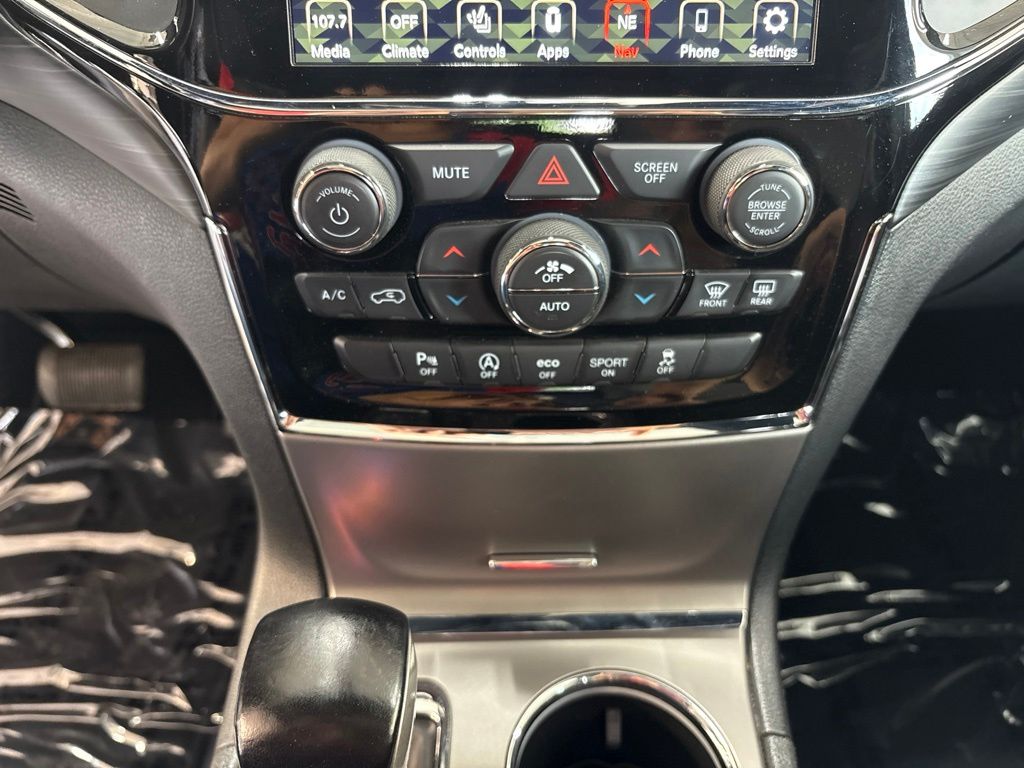 Thumbnail: 2020 Jeep Grand Cherokee - 27