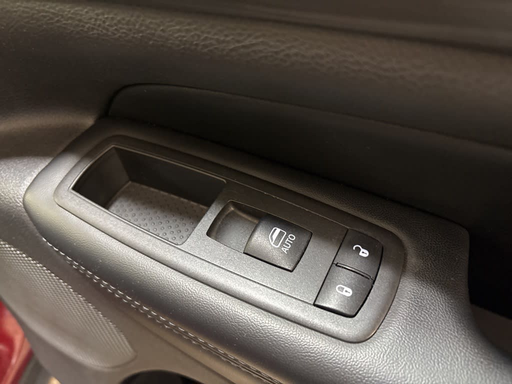 Thumbnail: 2021 Jeep Grand Cherokee - 38