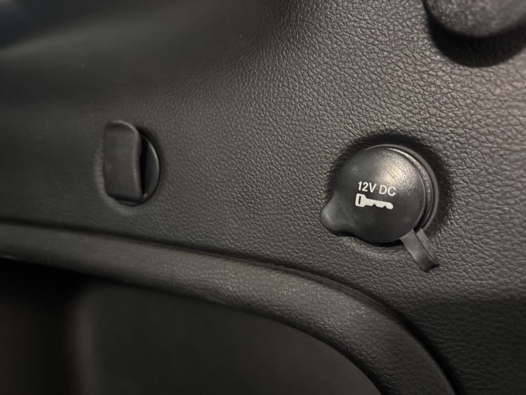 Thumbnail: 2021 Jeep Grand Cherokee - 32