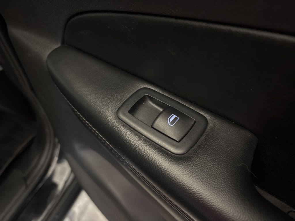 Thumbnail: 2020 Jeep Grand Cherokee - 35