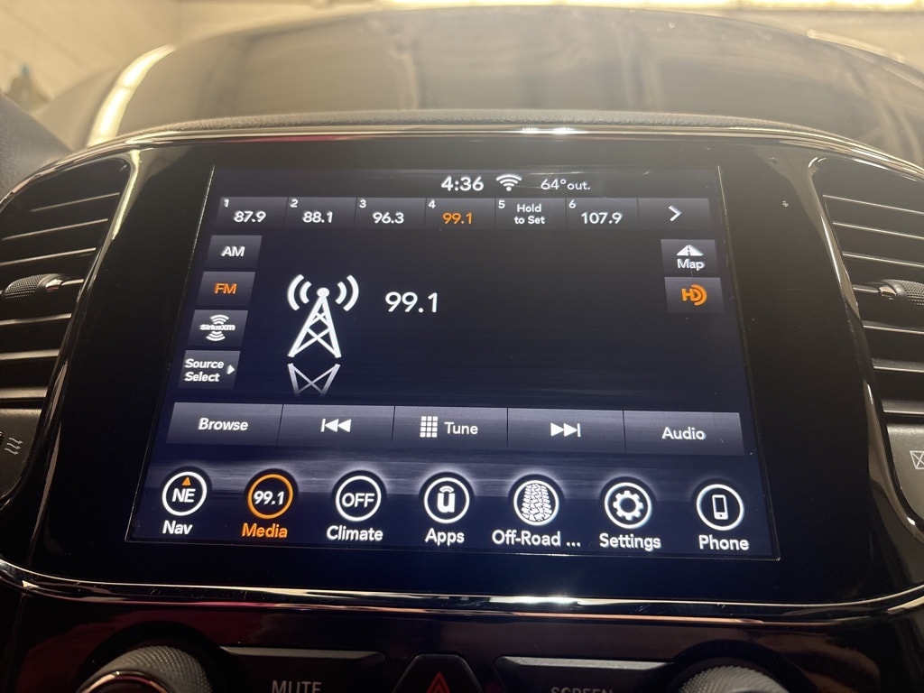 Thumbnail: 2020 Jeep Grand Cherokee - 13