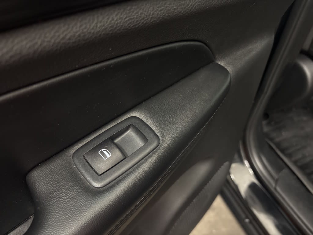 Thumbnail: 2020 Jeep Grand Cherokee - 30