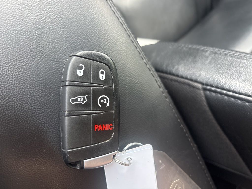 Thumbnail: 2021 Jeep Grand Cherokee - 18