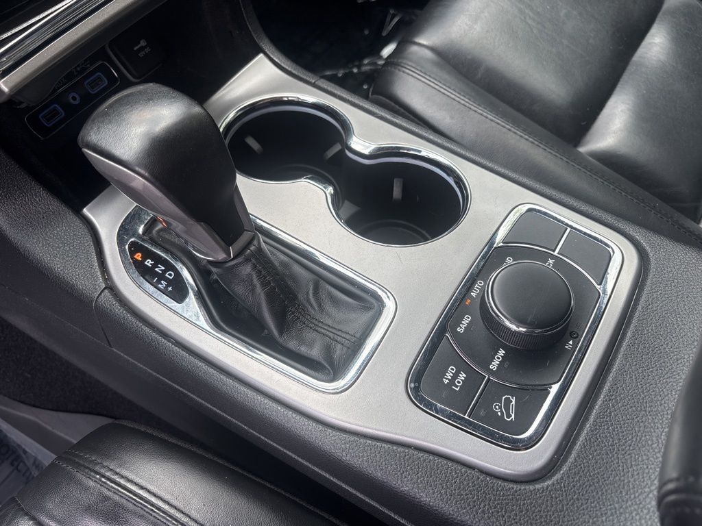 Thumbnail: 2021 Jeep Grand Cherokee - 28