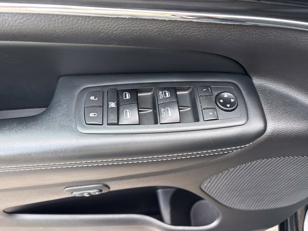 Thumbnail: 2021 Jeep Grand Cherokee - 20