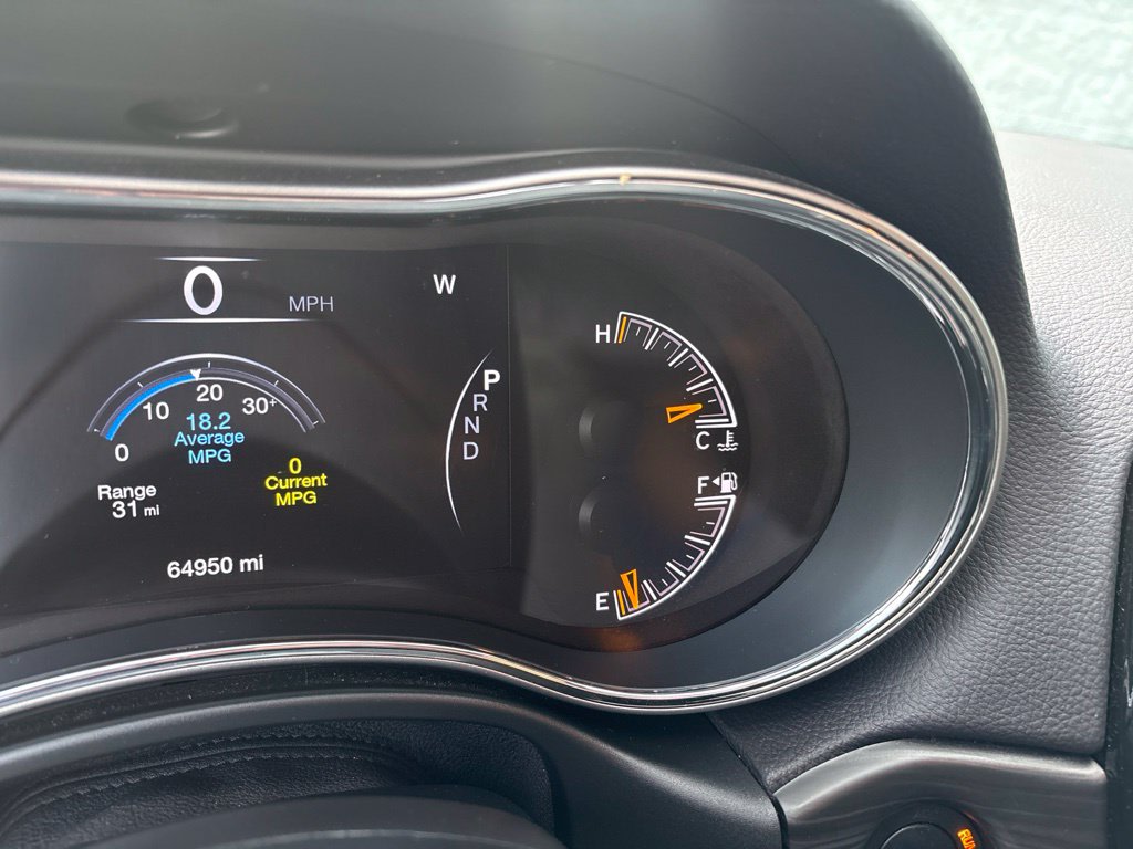 Thumbnail: 2021 Jeep Grand Cherokee - 14