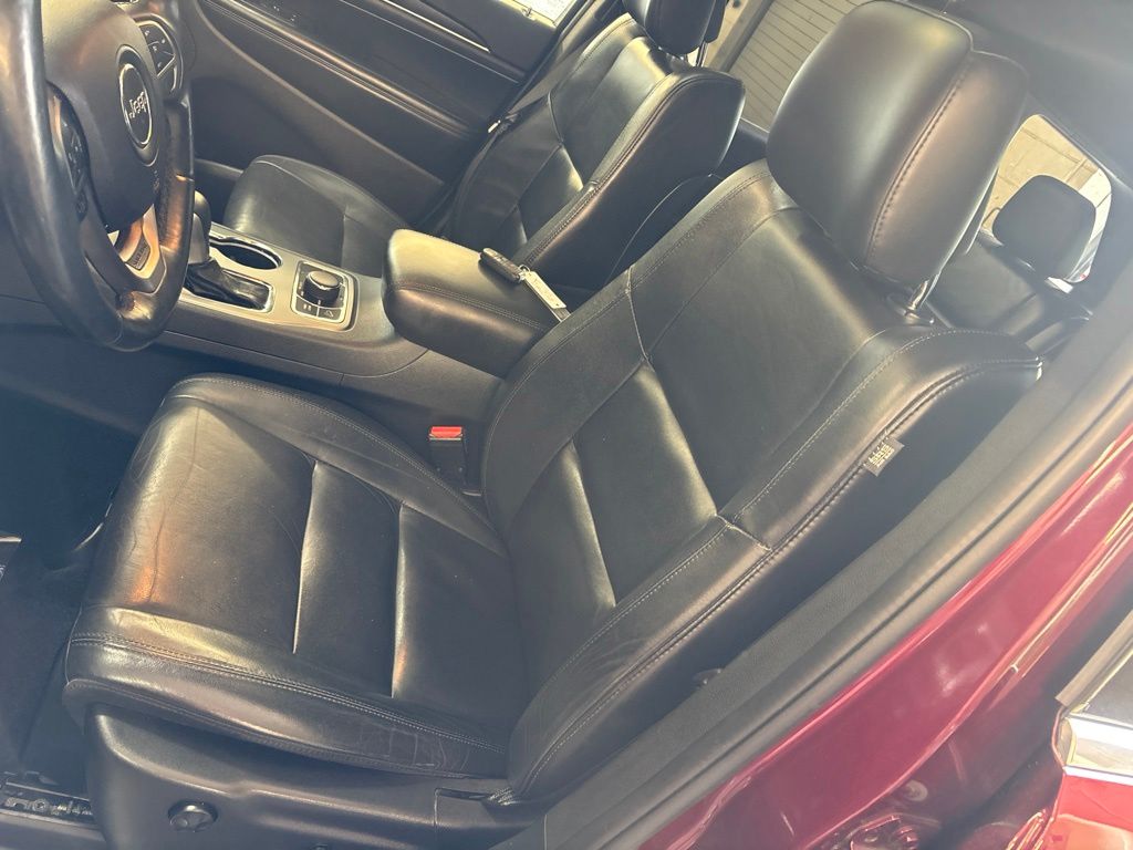 Thumbnail: 2018 Jeep Grand Cherokee - 9