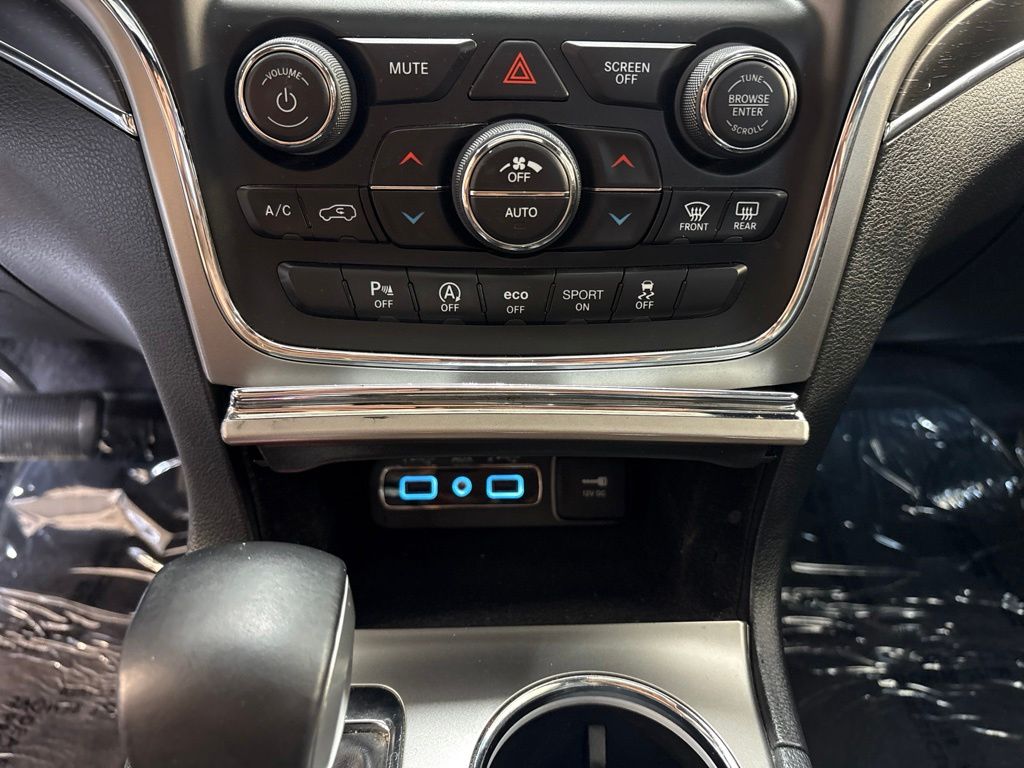 Thumbnail: 2018 Jeep Grand Cherokee - 30