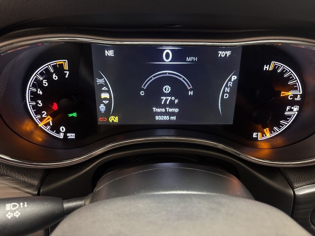 Thumbnail: 2021 Jeep Grand Cherokee - 15
