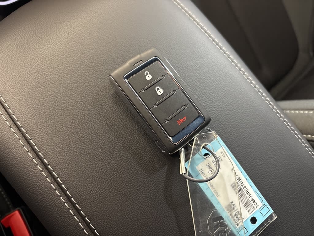 Thumbnail: 2026 Jeep Grand Cherokee - 18