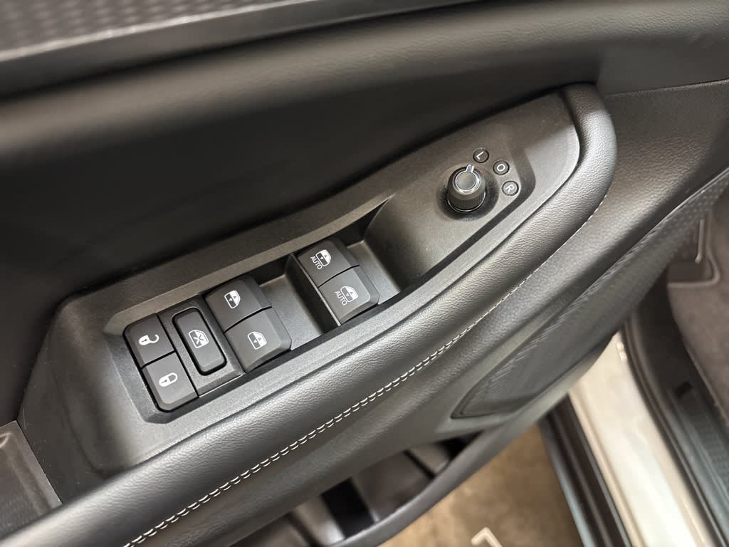 Thumbnail: 2026 Jeep Grand Cherokee - 22