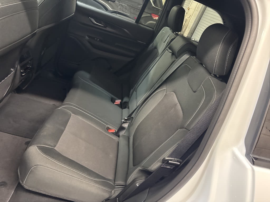 Thumbnail: 2026 Jeep Grand Cherokee - 11