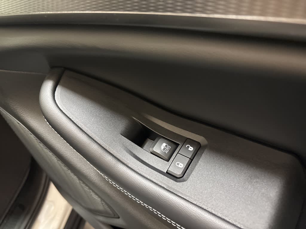 Thumbnail: 2026 Jeep Grand Cherokee - 37