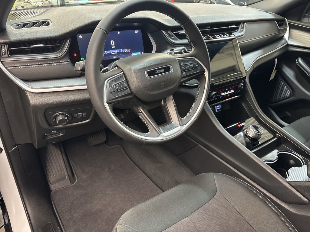 Thumbnail: 2026 Jeep Grand Cherokee - 2