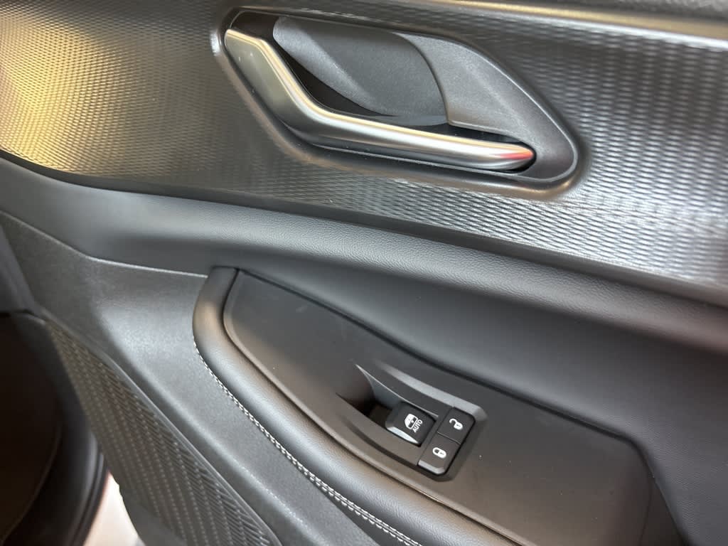 Thumbnail: 2025 Jeep Grand Cherokee - 38