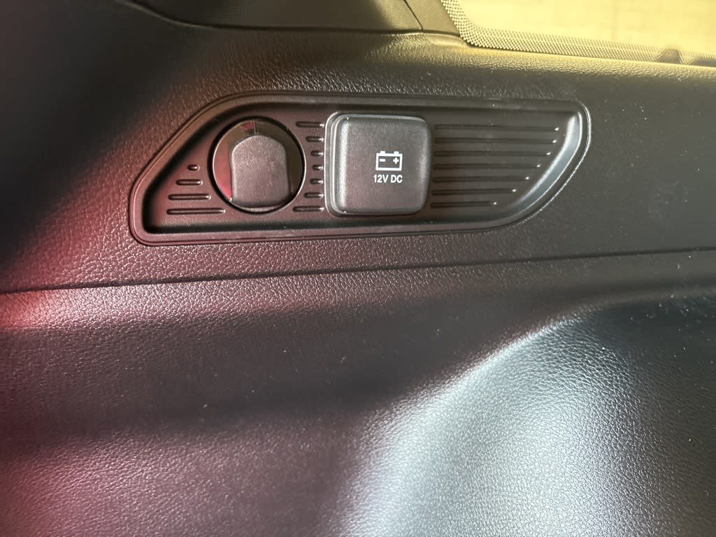 Thumbnail: 2025 Jeep Grand Cherokee - 31