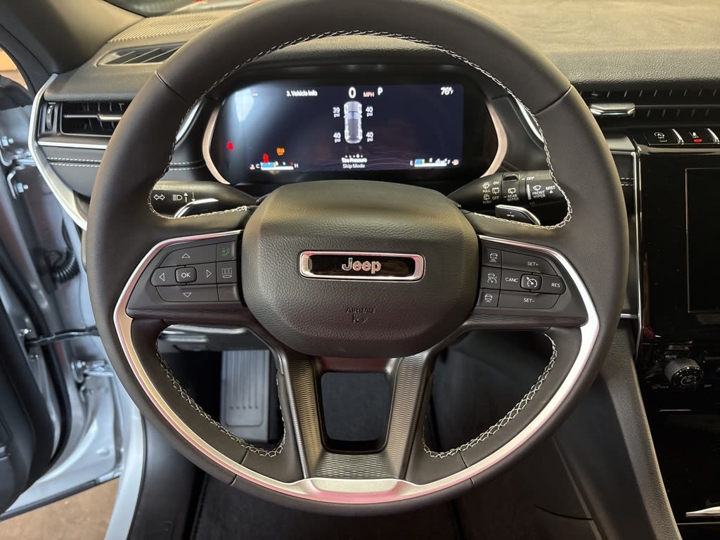 Thumbnail: 2025 Jeep Grand Cherokee - 7