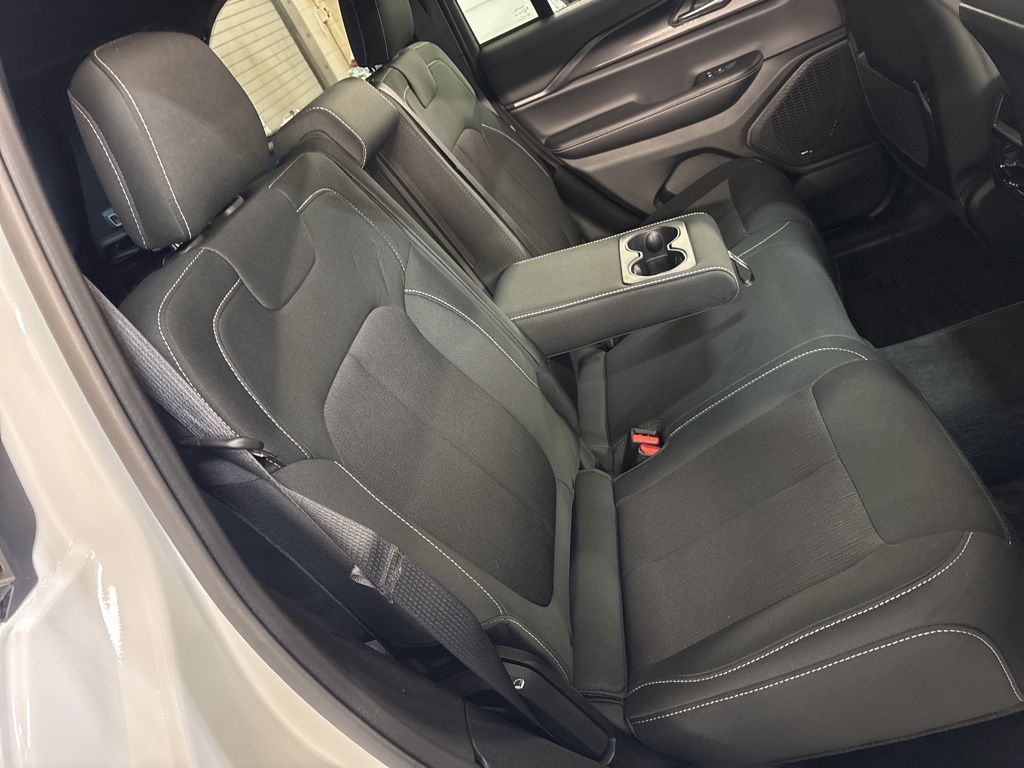 Thumbnail: 2025 Jeep Grand Cherokee - 6