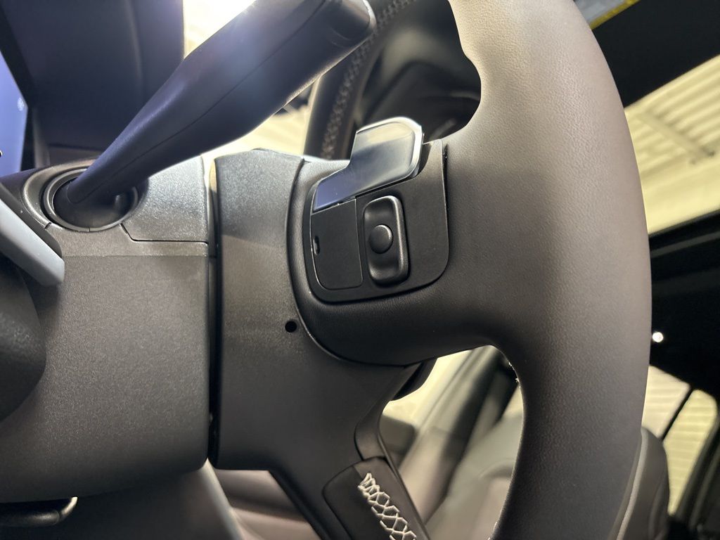 Thumbnail: 2025 Jeep Grand Cherokee - 23