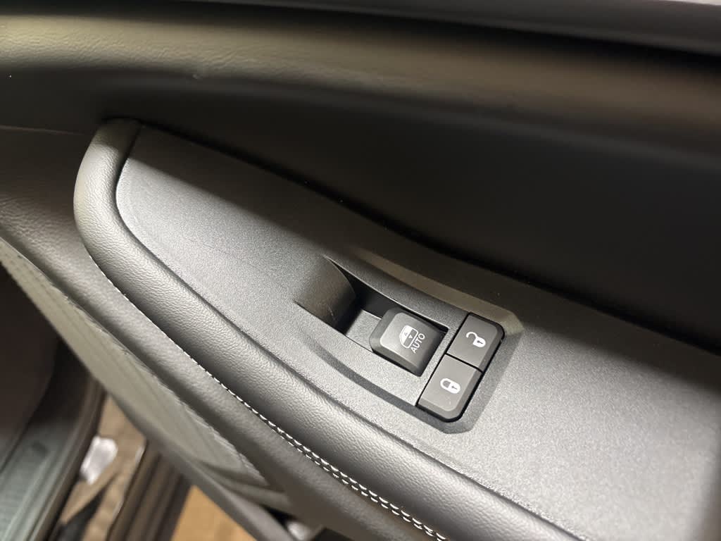 Thumbnail: 2026 Jeep Grand Cherokee - 36