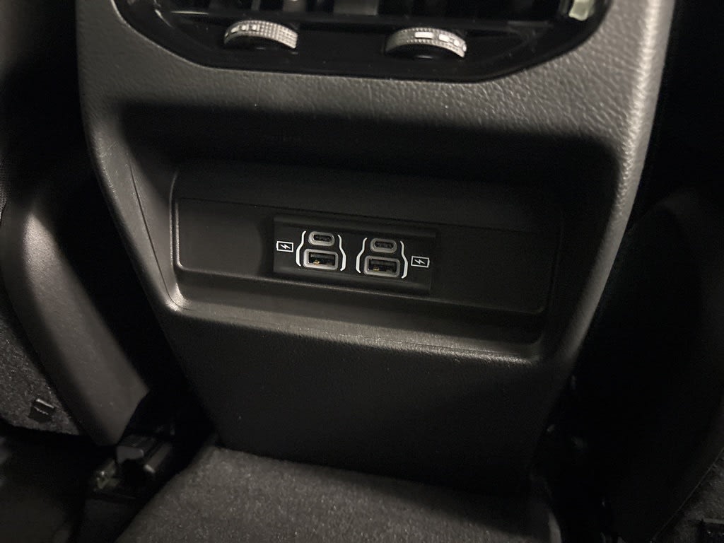 Thumbnail: 2026 Jeep Grand Cherokee - 34