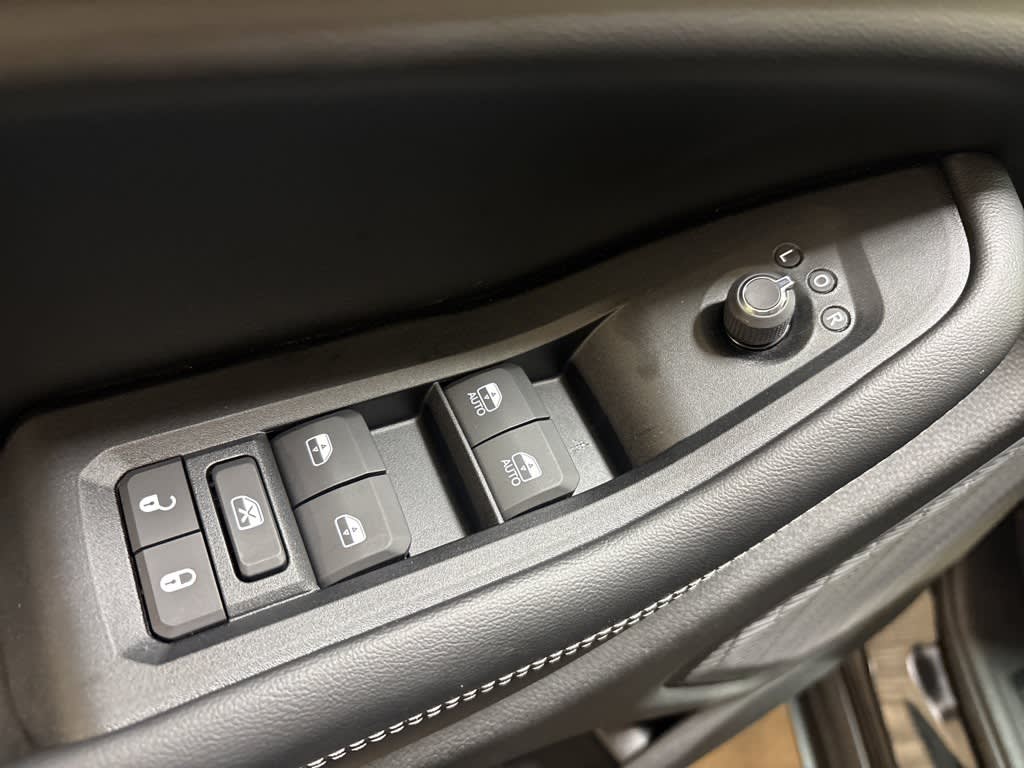 Thumbnail: 2026 Jeep Grand Cherokee - 20