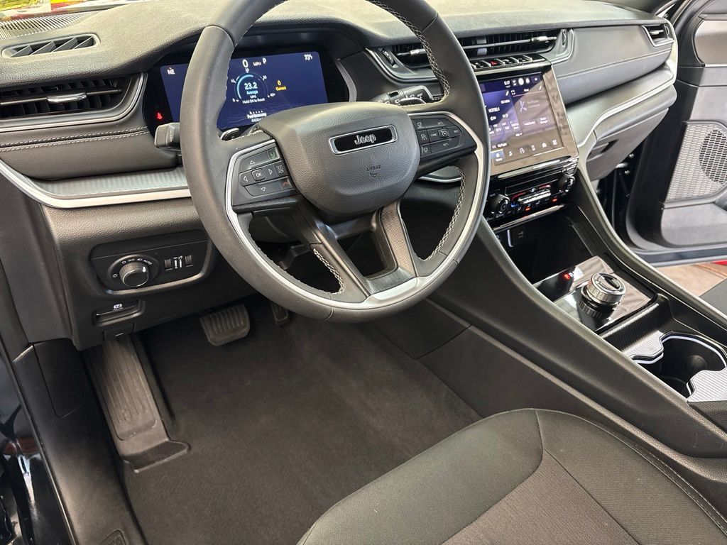 Thumbnail: 2026 Jeep Grand Cherokee - 2