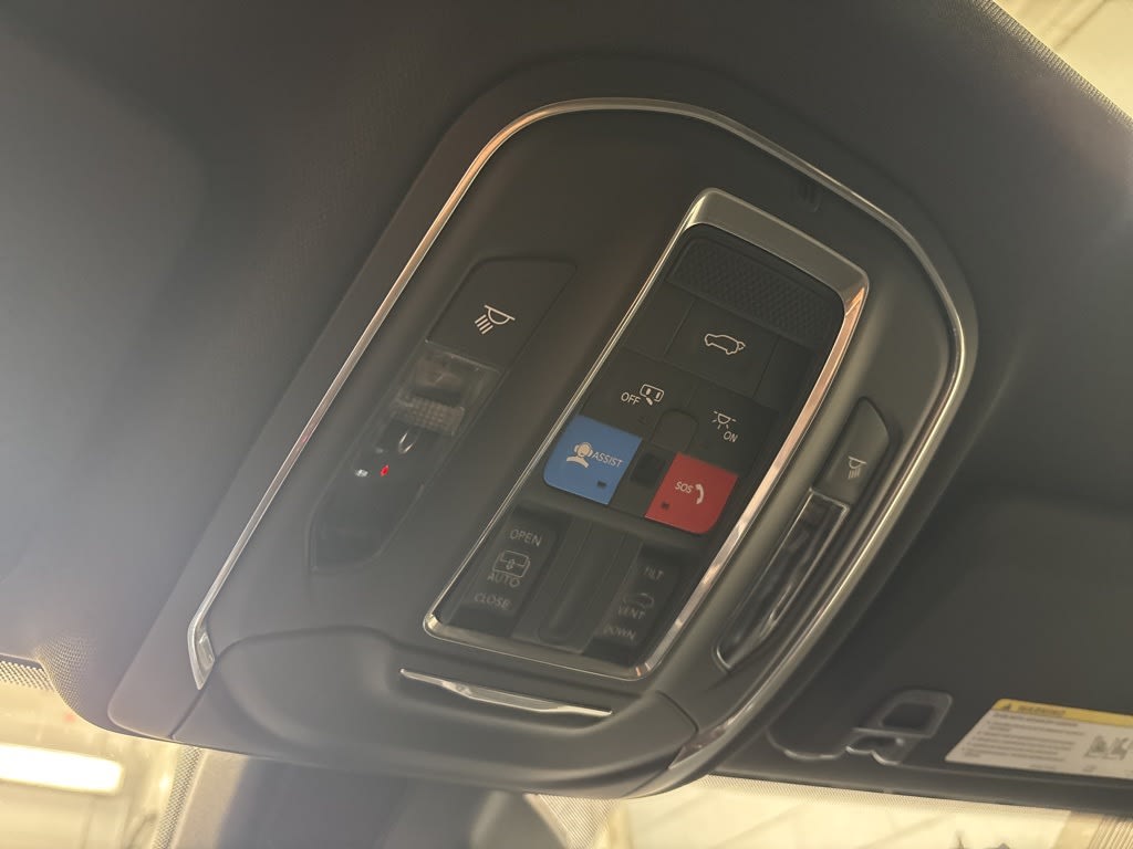 Thumbnail: 2025 Jeep Grand Cherokee - 28