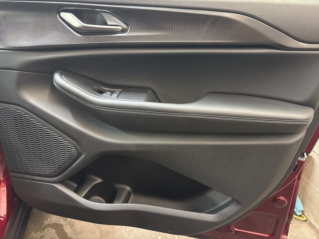 Thumbnail: 2025 Jeep Grand Cherokee - 39