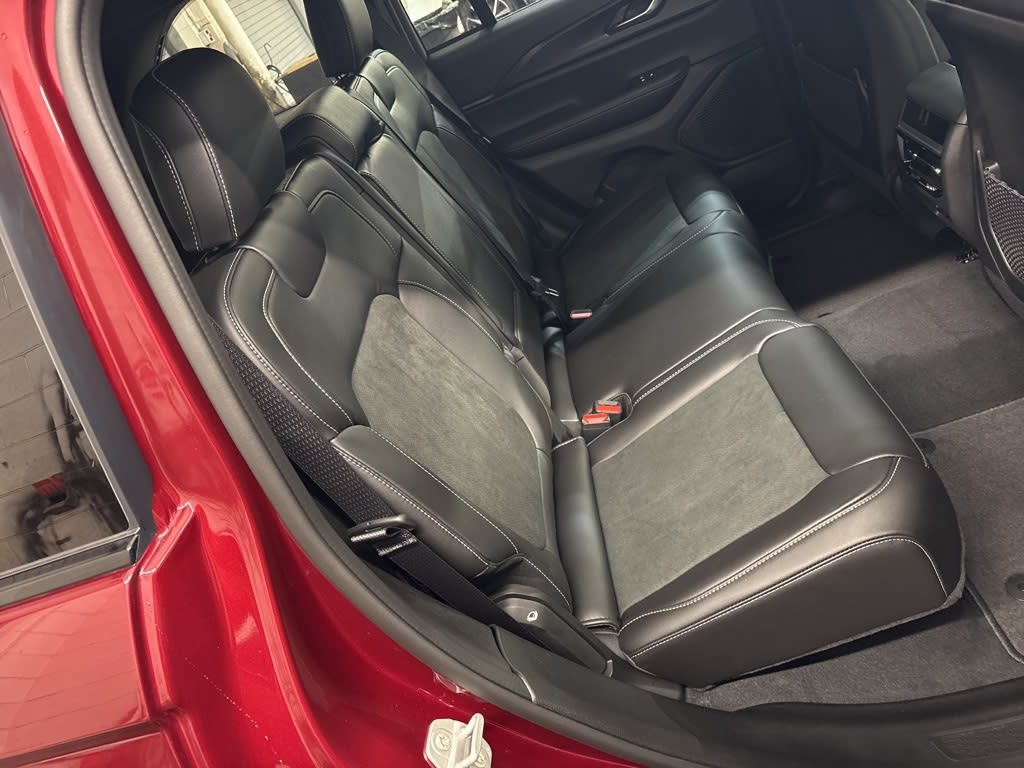 Thumbnail: 2025 Jeep Grand Cherokee - 36