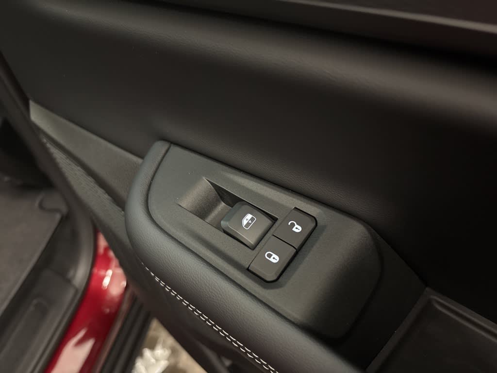 Thumbnail: 2025 Jeep Grand Cherokee - 35