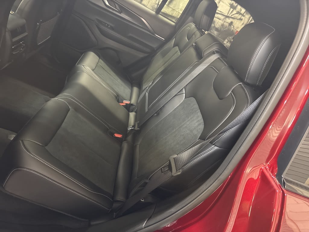 Thumbnail: 2025 Jeep Grand Cherokee - 31