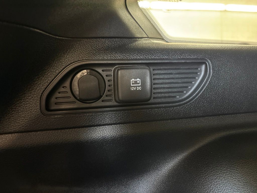 Thumbnail: 2026 Jeep Grand Cherokee - 37