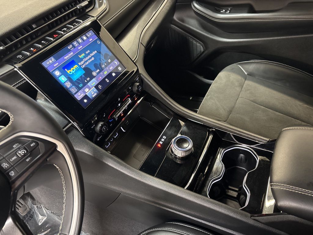 Thumbnail: 2023 Jeep Grand Cherokee - 25