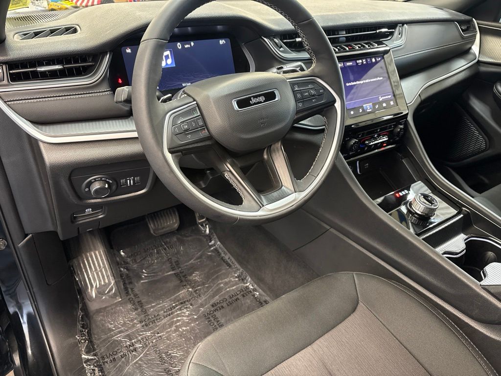 Thumbnail: 2025 Jeep Grand Cherokee - 2