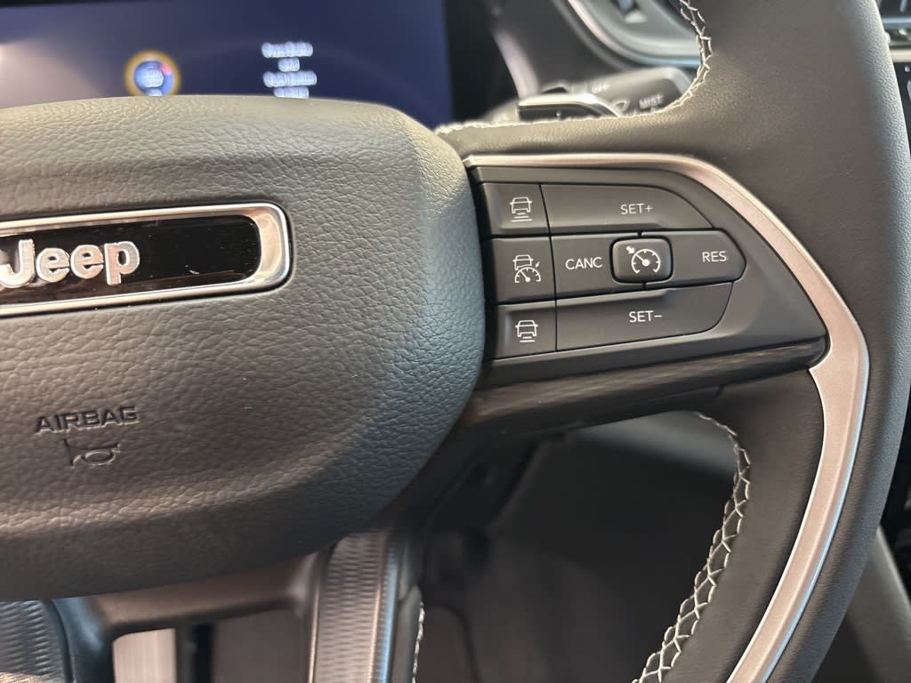 Thumbnail: 2025 Jeep Grand Cherokee - 22