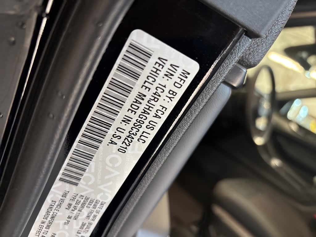 Thumbnail: 2025 Jeep Grand Cherokee - 37