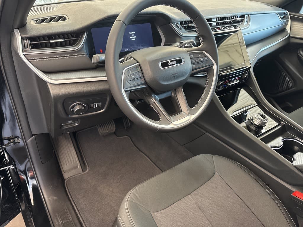 Thumbnail: 2025 Jeep Grand Cherokee - 2