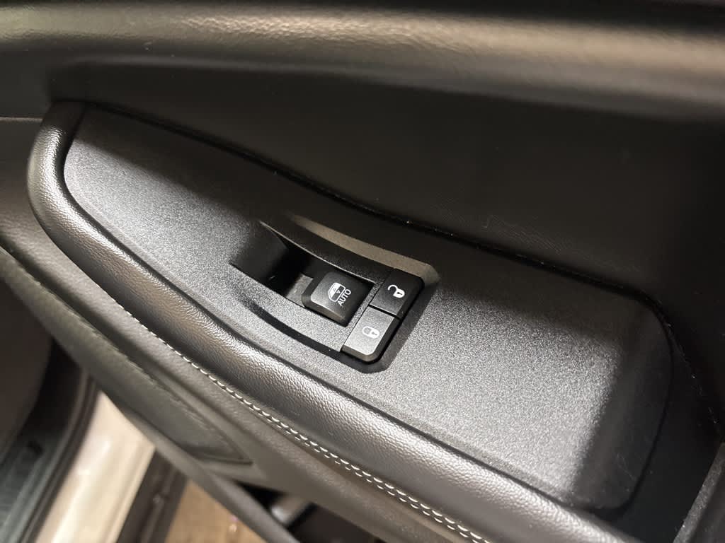 2023 Jeep Grand Cherokee Laredo 42