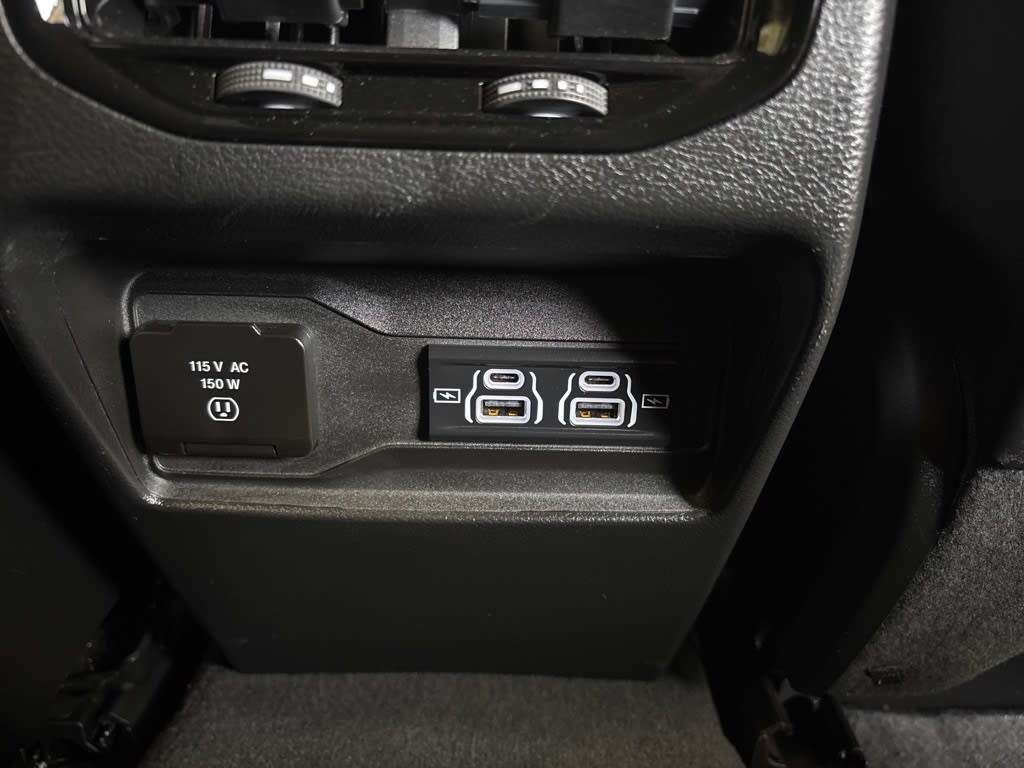 2023 Jeep Grand Cherokee Laredo 40