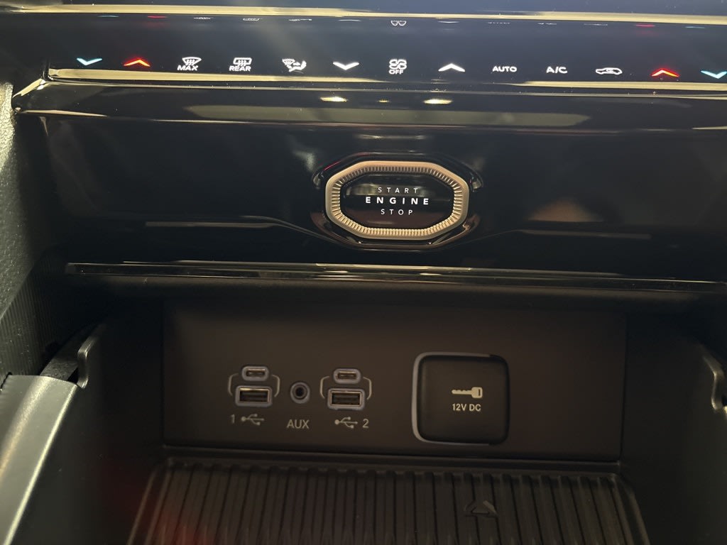 Thumbnail: 2026 Jeep Grand Cherokee - 24