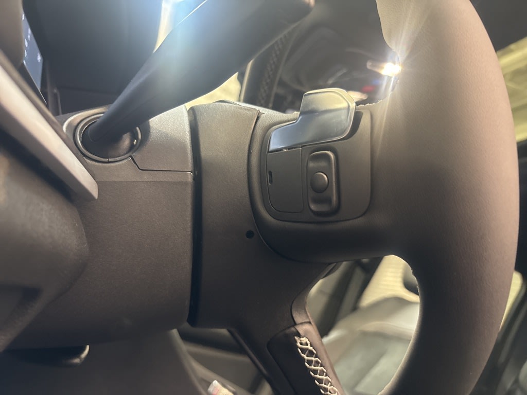 Thumbnail: 2026 Jeep Grand Cherokee - 9