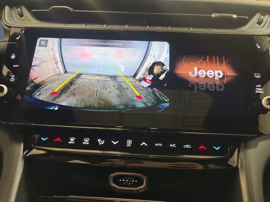 Thumbnail: 2026 Jeep Grand Cherokee - 22