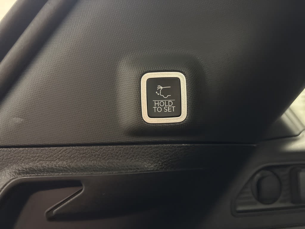 Thumbnail: 2026 Jeep Grand Cherokee - 32