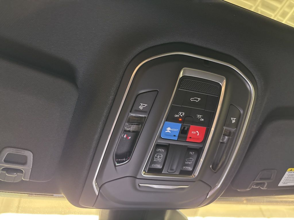 Thumbnail: 2026 Jeep Grand Cherokee - 27